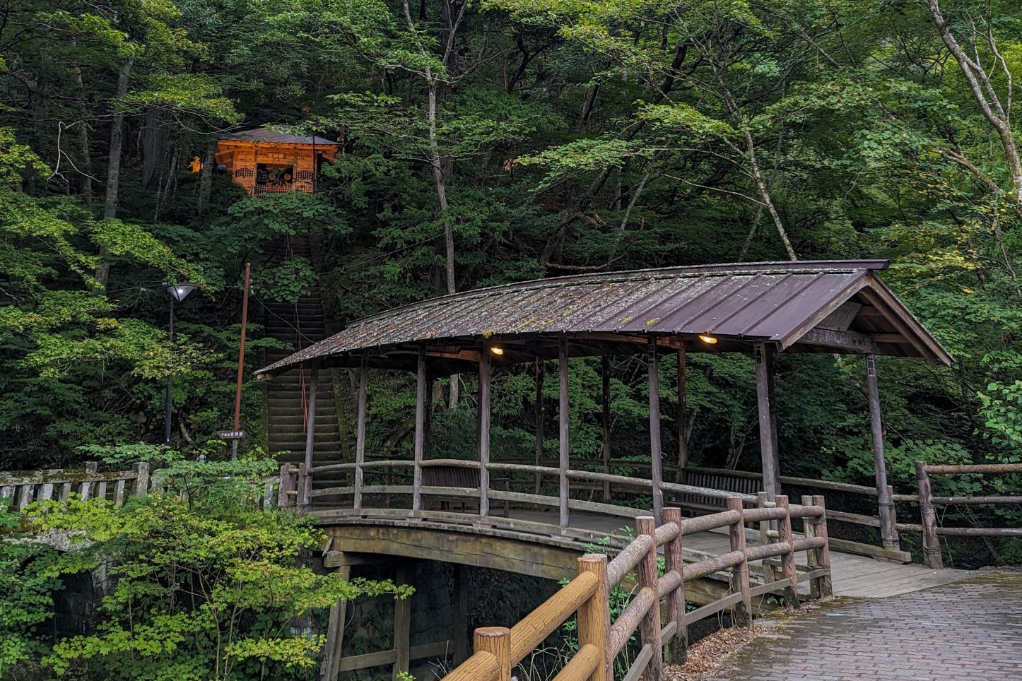 温泉王国・長野県で存在感光る2つの名湯